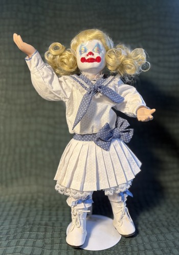 Jolly horror clown porcelain