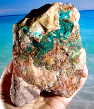 1.81 lbs/ 825g Large  DIOPTASE