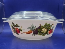 Pyrex Vintage LARGE Casserole Dish With Lid Tuscany Market Garden Design 22cm