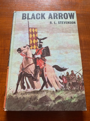 Black arrow stevenson - black,
