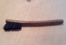 VINTAGE ORIGINAL AWB 1916 UNUSUAL SHOE CLOTHES BADGE CAP HAT MILLINER WOOD BRUSH