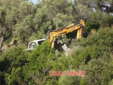 PHOTO  A 360 EXCAVATOR