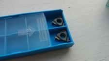 2 Vardex threading inserts 3IR