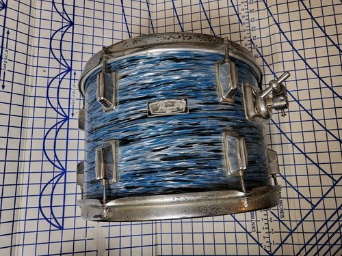 Vtg pearl oyster - blue, 70s