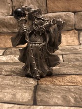Pewter coloured resin wizard figurine￼ (2)