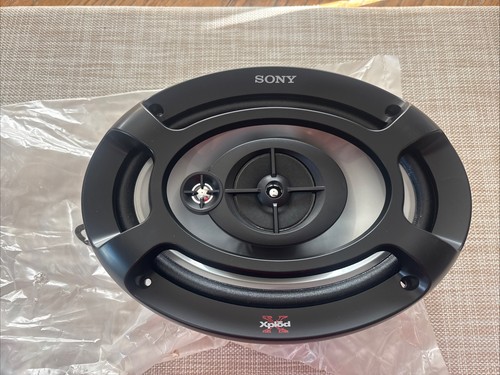 Sony xplod 826 514 11 - (1),