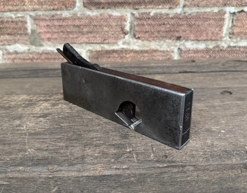 Vintage metal shoulder - 7/8”,