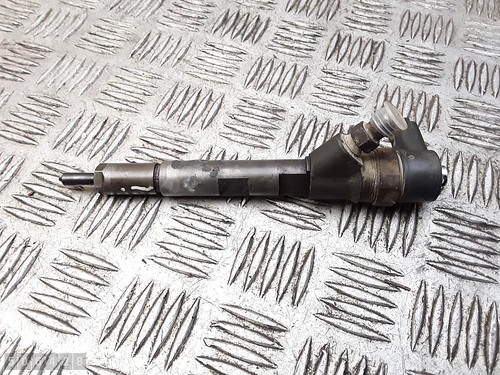 2003 chrysler voyager injector - 2003,