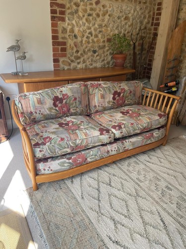 Seater single - &,