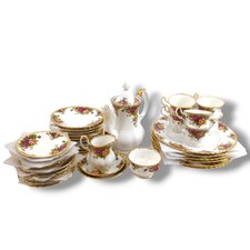 Royal Albert Old Country Roses Bone China Tea Set Bundle – 36 Piece Lot Gold Rim
