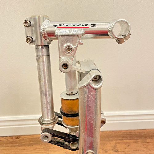 Vintage girvin vector - 2, front