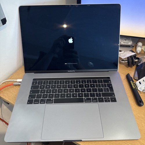 Apple macbook pro a1990 i9 - pro,