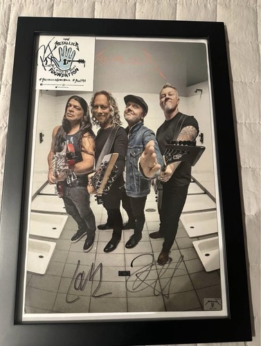 Metallica signed poster lars - signed,