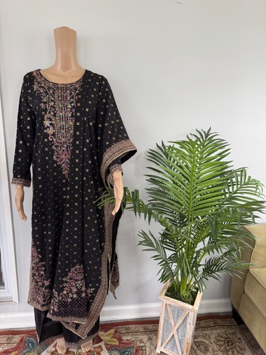 Pakistani shalwar qameez - shalwar, with