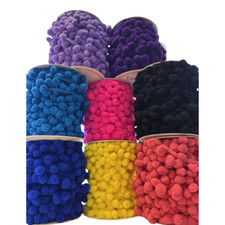 Pom pom trimming 15mm sold per