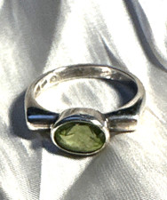 Kit Heath Sterling Silver Ring – Green Stone – Hallmarked 925 ©95 – Size O½ – 3.