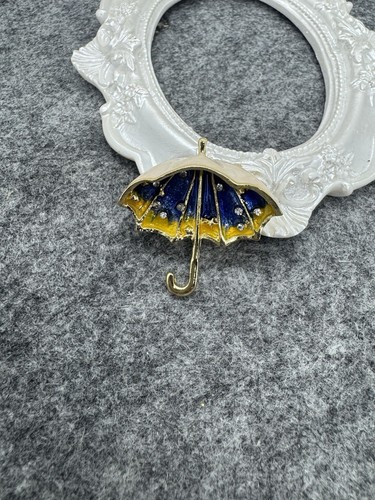 Blue yellow umbrella brooch - blue,