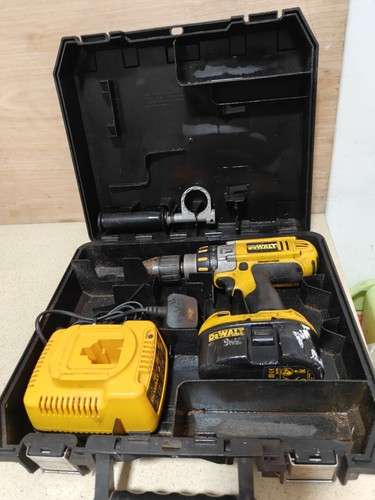 Dewalt 18v cordless hammer - 18v,