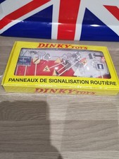 Atlas Dinky Toys Road Signs Pack SEALED 2016 BOXED