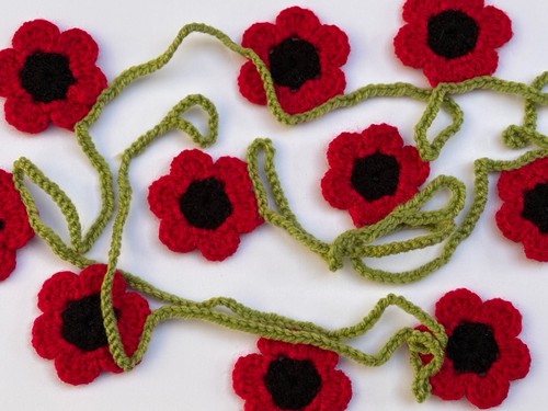 Poppy crochet flower garland - ,