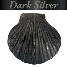 Metal Sea Shell Decor 13cm Coastal Beach Wall Art - Scallop Shell Ornament