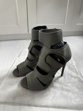 Zara Khaki Heels Size 6