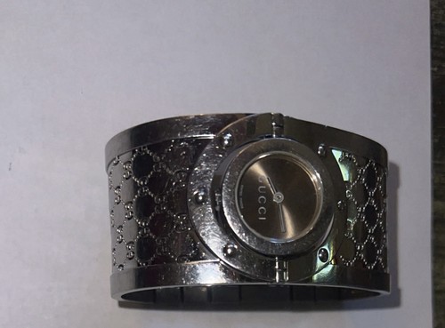 Authentic gucci twirl 33mm - authentic,