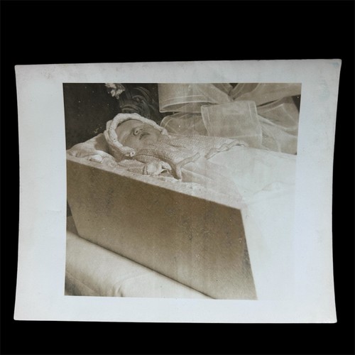 Vtg baby post mortem photo - vtg,