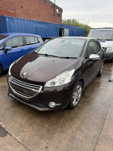 2013 peugeot 208 - peugeot,