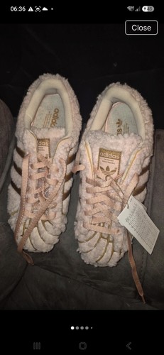 Bnwt adidas superstar - bnwt, concha