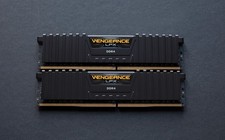 CORSAIR VENGEANCE LPX 16GB