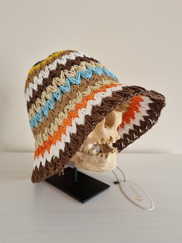 Zig zag multicoloured sun - , hat