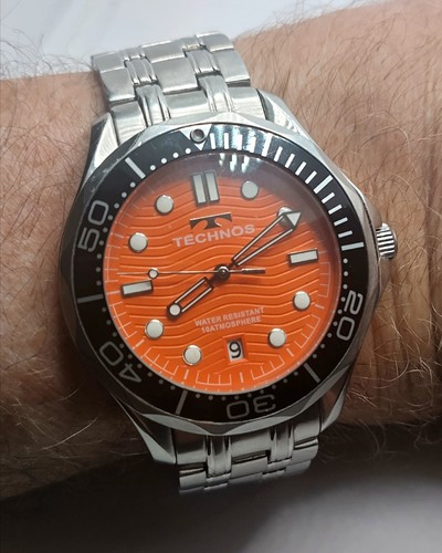 Technos orange dial date - orange,