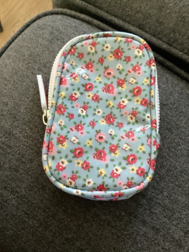 Cath kidston floral pouch - kidston,