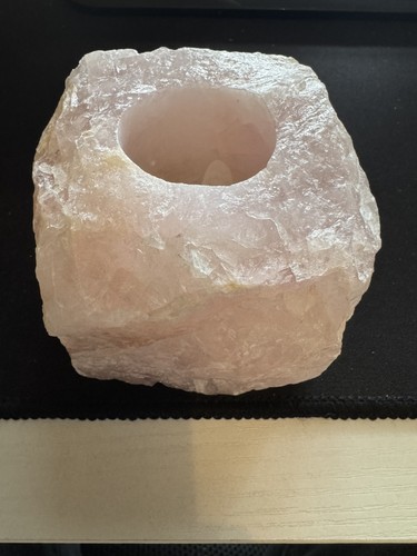 Rose quartz raw crystal - rose, tea