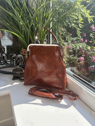 Vintage style leather look - vintage,