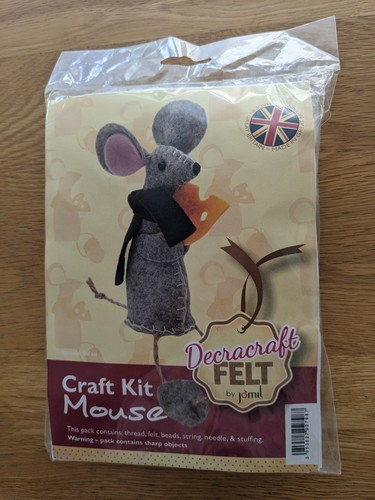 Mouse with cheese felt craft - 'mouse,