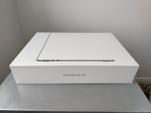 New sealed macbook - new, 13"