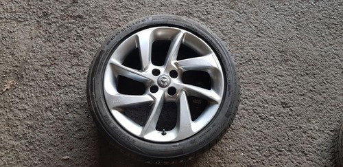 Vauxhall corsa sri stud - e,
