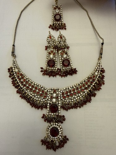 Stunning royal indian necklace - stunning,