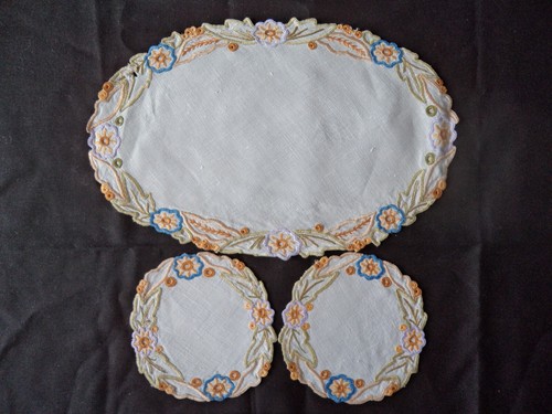 Vintage hand embroidered - vintage,