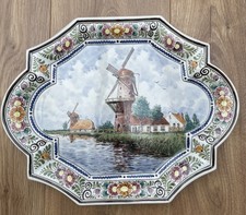 Large DELFT Polychrome Hand