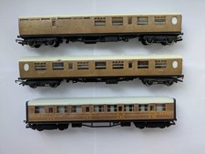 TRIANG HORNBY LNER TEAK