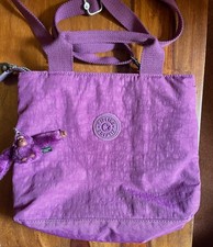 Kipling Pink Berry Grab