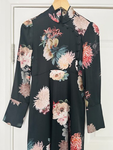 Dark floral cheongsam chinese - floral,