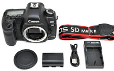 Canon EOS 5D Mark II 21.1MP