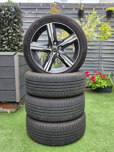 Volvo v40 2017 ixion genuine - volvo,