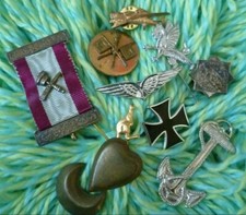 Group of Military Army Badge -