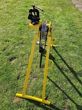 Conduit tube pipe bender. 20mm