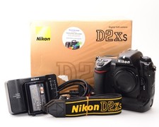 Nikon D2Xs 12.4MP Digital SLR DSLR Camera - Black (Body only) ***8,192 shots***